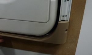 Dometic-CaraD600-lower-trim