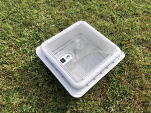 Freucamp Shower Hatch Turbo
